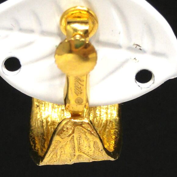 Vintage Goldette Gold Leaf Hoop Earrings 1960s Clip Screw Back Signed - Picture 10 of 10